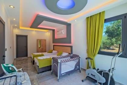 Villa Like Free (1255)