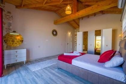 Villa Oga | Fethiye'de Taş Mimari Konseptli, Jakuzili Lüks Tatil Villası (1077)