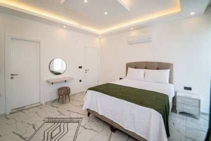 Villa Uysal Parla Güneşi | Fethiye Merkezde Özel Havuzlu ve Geniş Bahçeli Tatil Villası (1046)
