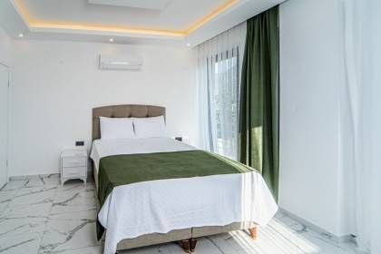 Villa Uysal Parla Güneşi | Fethiye Merkezde Özel Havuzlu ve Geniş Bahçeli Tatil Villası (1046)