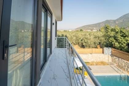 Villa Uysal Parla Güneşi | Fethiye Merkezde Özel Havuzlu ve Geniş Bahçeli Tatil Villası (1046)