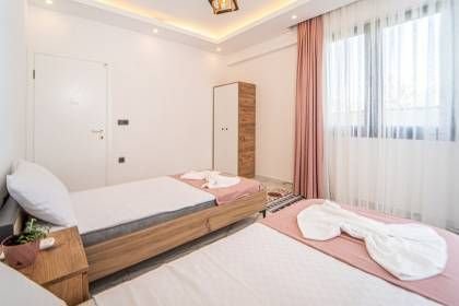 Villa Uysal Parla Yıldızı | Fethiye Merkezde 3 Yatak Odalı ve Özel Havuzlu Tatil Villası (1047)