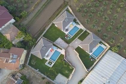 Villa Uysal Parla Işığı | Fethiye Merkezde 3 Yatak Odalı ve Geniş Bahçeli Tatil Villası (1048)
