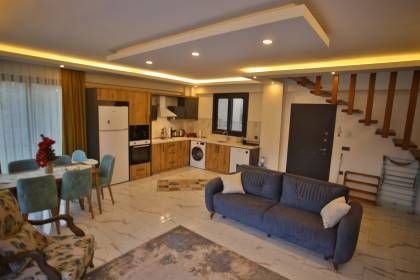 Villa Uysal Parla Işığı | Fethiye Merkezde 3 Yatak Odalı ve Geniş Bahçeli Tatil Villası (1048)