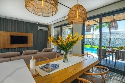 Villa Vio Pilea Bliss (1295)
