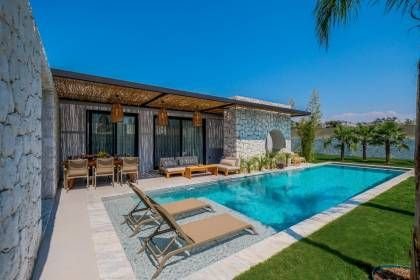 Villa Vio Pilea Bliss (1295)