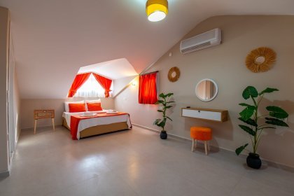Villa Zayn East (2355)